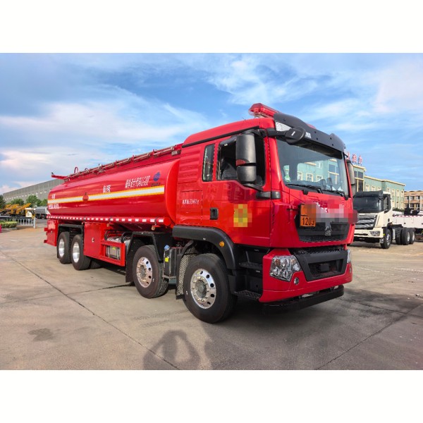 HOWO Fuel Tanker Truck 24000L Diesel Oil Tanker Truck